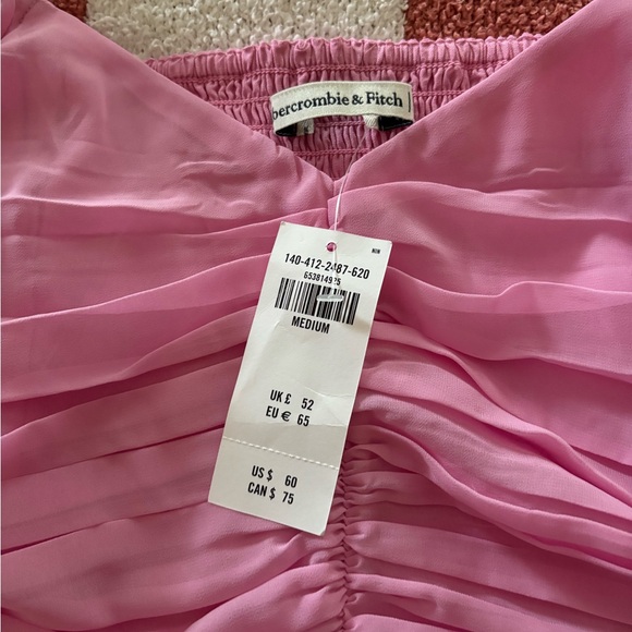 NWT Abercrombie & Fitch top - Picture 5 of 6